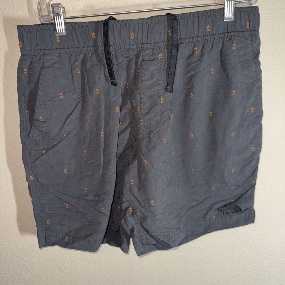 The North Face Men’s Shorts Gray Campfire